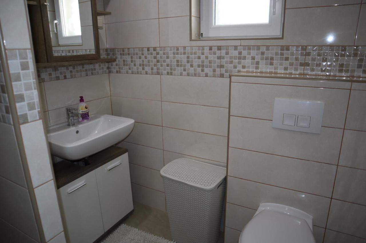Apartmani Sanja Vir Exteriér fotografie